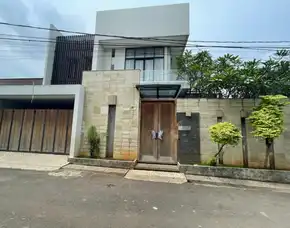Dijual Rumah Mewah Di Jalan Ceger, Cipayung, Jakarta Timur