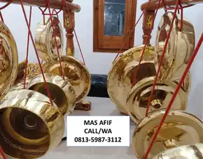 Pengrajin Gong Kota Tomohon