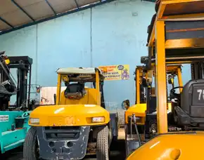 Terjangkau Penyedia Forklift Di Daerah Dukuh Pakis Surabaya