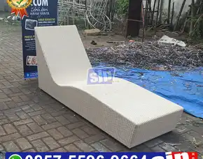 Pengrajin Sunbed Kursi Kolam Renang Rotan Sintetis