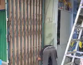 Servis Pintu Harmonika Dan Roling Door