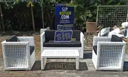 Sofa Rotan Sintetis Anyaman Mata Ayam