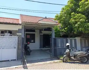 *Rumah Siap Huni Di Taman Wiguna Selatan Surabaya*