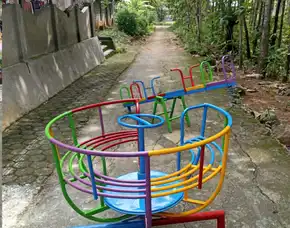 Cod Produsen Playground Set Ayunan Besi Banyuwangi